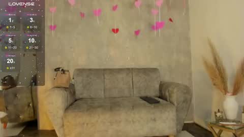 Snapshot of miacoopersx chatting on 02.19.25 miacooper online show from 02.19.25