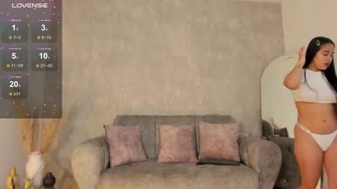 Snapshot of miacoopersx chatting on 03.07.25 miacooper online show from 03.07.25