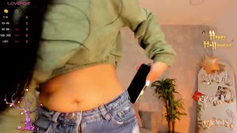 Snapshot of miacoopersx chatting on 11.04.25 miacooper online show from 11.04.25