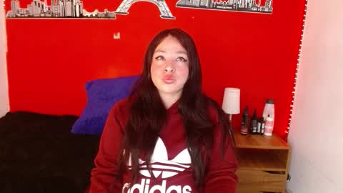 Snapshot of miadoll303av chatting on 09.19.25 miadoll303av online show from 09.19.25