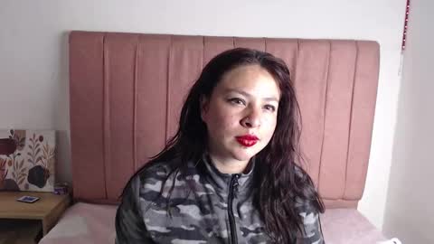 Snapshot of miadoll303av chatting on 10.19.25 miadoll303av online show from 10.19.25