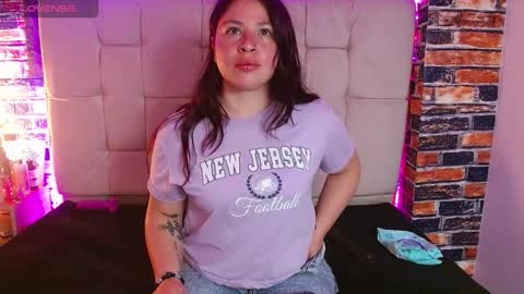 Snapshot of miadoll303av chatting on 10.24.25 miadoll303av online show from 10.24.25