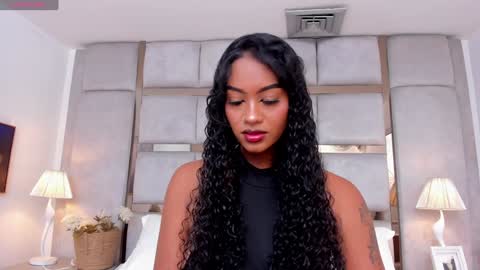 Call me Mia online show from 12.08.24