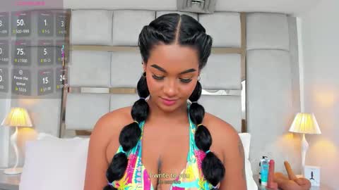 Call me Mia online show from 11.23.25