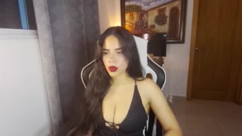 miafunny5 online show from 11.02.25