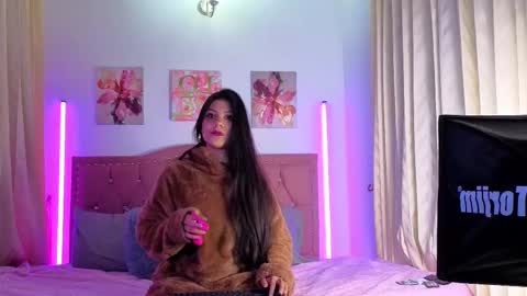 mia antonella online show from 09.23.25