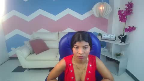 Snapshot of miagreys1 chatting on 10.17.25 miagreys1 online show from 10.17.25