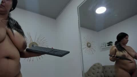 Miah Collins online show from 11.16.25