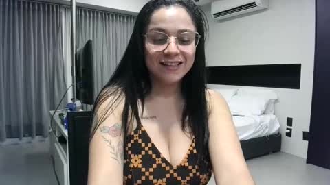Ms Mia  Owner Of  Your Mind online show from 02.27.25