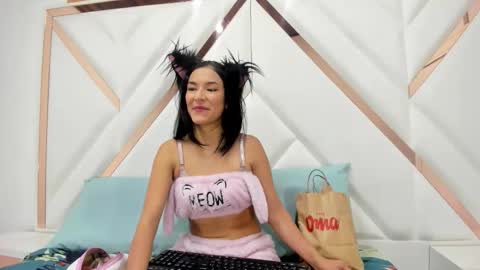 Mia Harper online show from 02.05.26