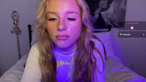 Mia Harper online show from 02.28.25