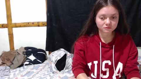 Snapshot of miahells chatting on 10.14.25 Mia Sam online show from 10.14.25