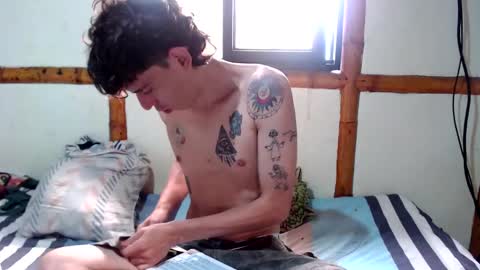 Snapshot of miahells chatting on 10.22.25 Mia Sam online show from 10.22.25