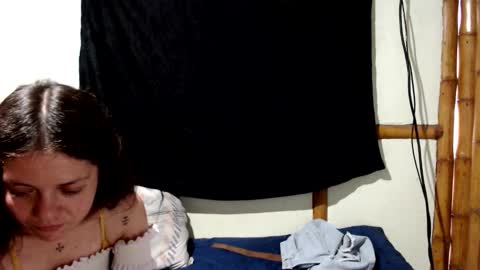 Snapshot of miahells chatting on 10.26.25 Mia Sam online show from 10.26.25