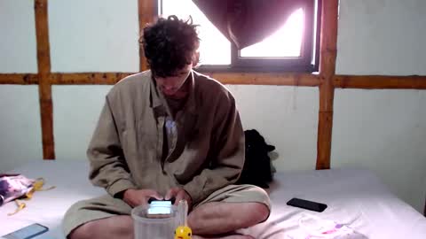 Snapshot of miahells chatting on 11.10.25 Mia Sam online show from 11.10.25