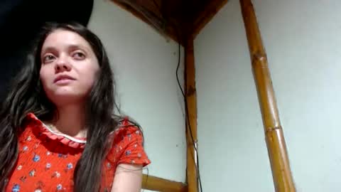 Snapshot of miahells chatting on 05.06.26 Mia Sam online show from 05.06.26