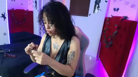 MIA VELEZ online show from 09.20.25