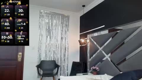 MIA HOTMEZ online show from 10.22.25