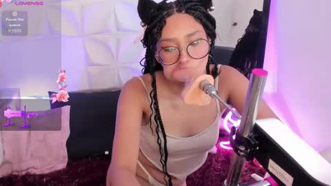 Mia online show from 09.23.25