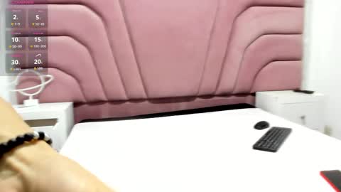 miajhonsonx online show from 10.06.25