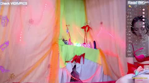 Snapshot of miakitana chatting on 02.20.25 Mia online show from 02.20.25