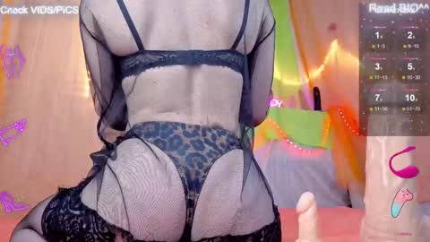 Snapshot of miakitana chatting on 02.27.25 Mia online show from 02.27.25