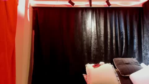 Mia online show from 06.01.26