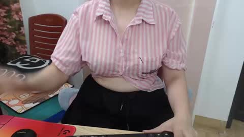 Snapshot of mialala205221 chatting on 10.02.25 Mia online show from 10.02.25