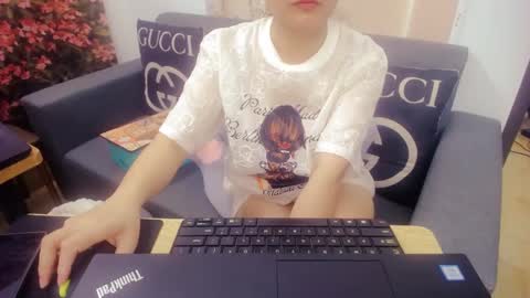 Snapshot of mialala205221 chatting on 10.04.25 Mia online show from 10.04.25