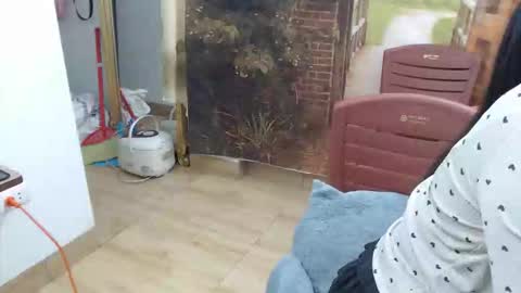 Snapshot of mialala205221 chatting on 10.29.25 Mia online show from 10.29.25