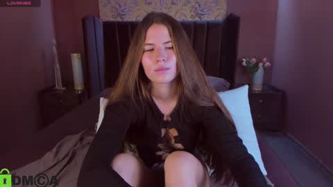 Mia online show from 12.05.24