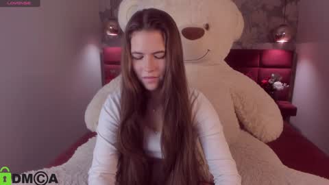 Mia online show from 01.08.25