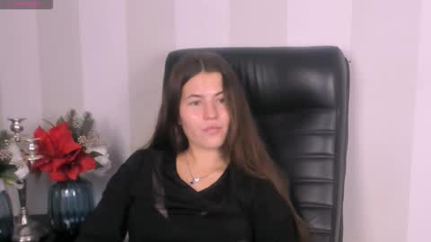 Mia online show from 09.30.25