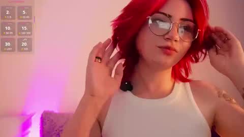 Snapshot of miami_18 chatting on 11.02.25 miami_18 online show from 11.02.25