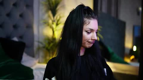  Miami  online show from 10.03.25