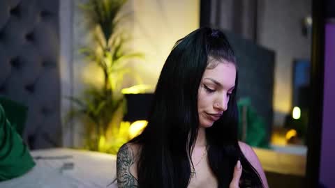  Miami  online show from 10.04.25