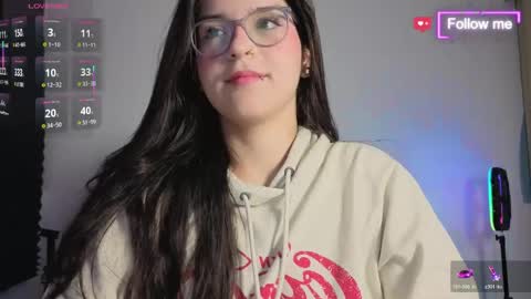 Mia online show from 04.25.26