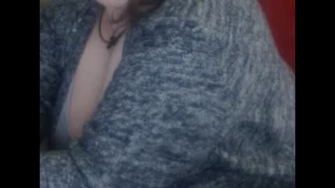 Snapshot of miamimistress chatting on 02.04.25 maya online show from 02.04.25