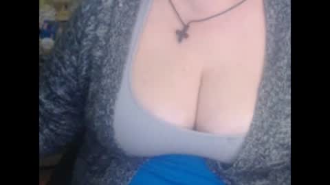 Snapshot of miamimistress chatting on 02.04.25 maya online show from 02.04.25