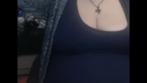 Snapshot of miamimistress chatting on 02.05.25 maya online show from 02.05.25