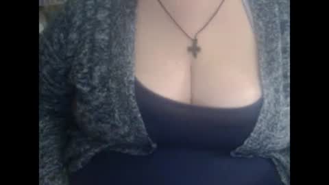 Snapshot of miamimistress chatting on 02.12.25 maya online show from 02.12.25