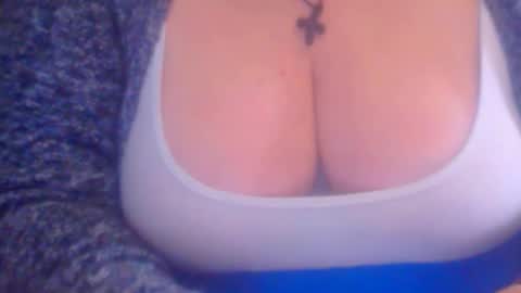 Snapshot of miamimistress chatting on 02.23.25 maya online show from 02.23.25