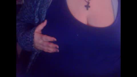 Snapshot of miamimistress chatting on 03.04.25 maya online show from 03.04.25