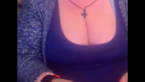 Snapshot of miamimistress chatting on 03.05.25 maya online show from 03.05.25