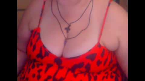 Snapshot of miamimistress chatting on 09.10.25 maya online show from 09.10.25