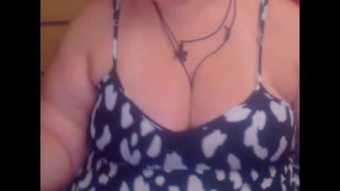 Snapshot of miamimistress chatting on 09.12.25 maya online show from 09.12.25