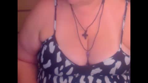 Snapshot of miamimistress chatting on 09.22.25 maya online show from 09.22.25