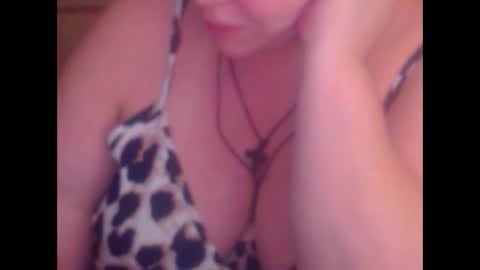 Snapshot of miamimistress chatting on 10.01.25 maya online show from 10.01.25