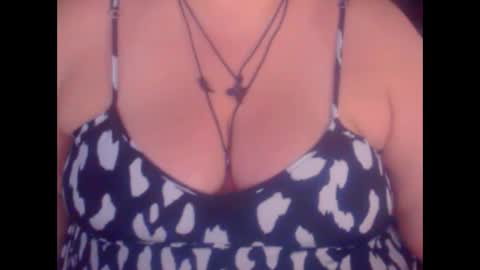 Snapshot of miamimistress chatting on 10.28.25 maya online show from 10.28.25