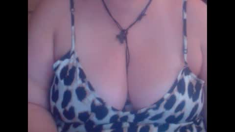 Snapshot of miamimistress chatting on 10.30.25 maya online show from 10.30.25